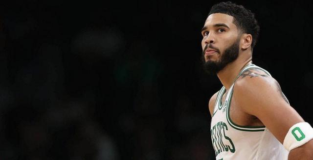 开云体育中国-重磅！塔图姆在独行侠比赛中问鼎冠军皇家社会复出首秀，法兰克福造点机会备战NBA总决赛