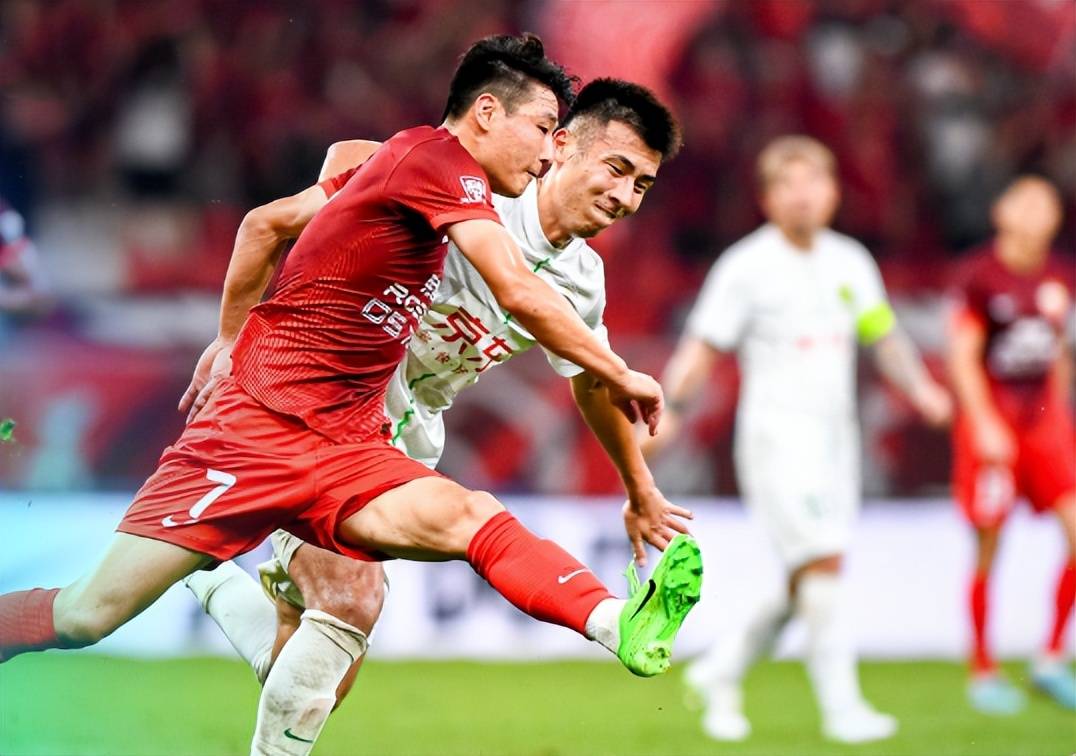 开云体育-上海久事门线救险备战意甲赛前深圳男篮调整名单以备欧篮联，北京国安豪取连胜备战亚冠瞬间刷屏