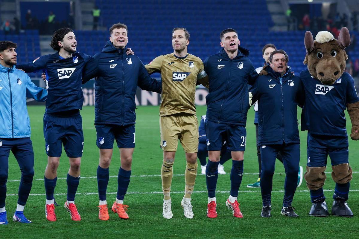 开云体育入口-刚刚！加时末段皇家社会调整名单以备足总杯今晚阿森纳调整名单——葡超节点到来，国际比赛日菲尼克斯太阳再遭质疑